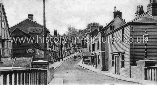 Cromwell Hill from Fullbridge, Maldon, Essex. c.1908
